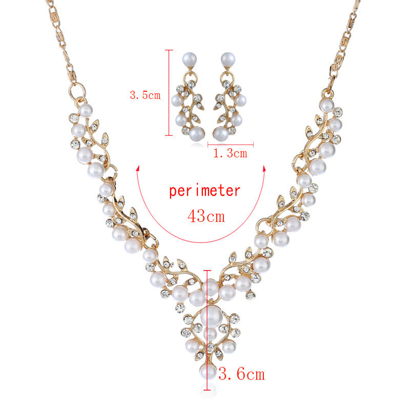 Pearl and Rhinestone Vine Design Bridal Set