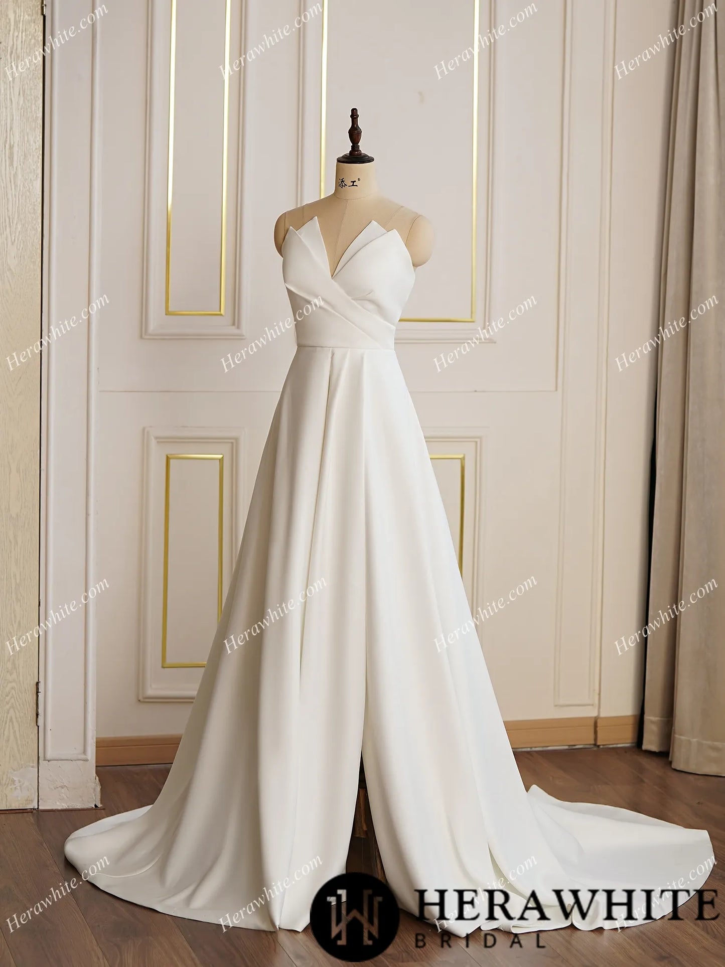 Modern Satin A-line Wedding Dress with Split.