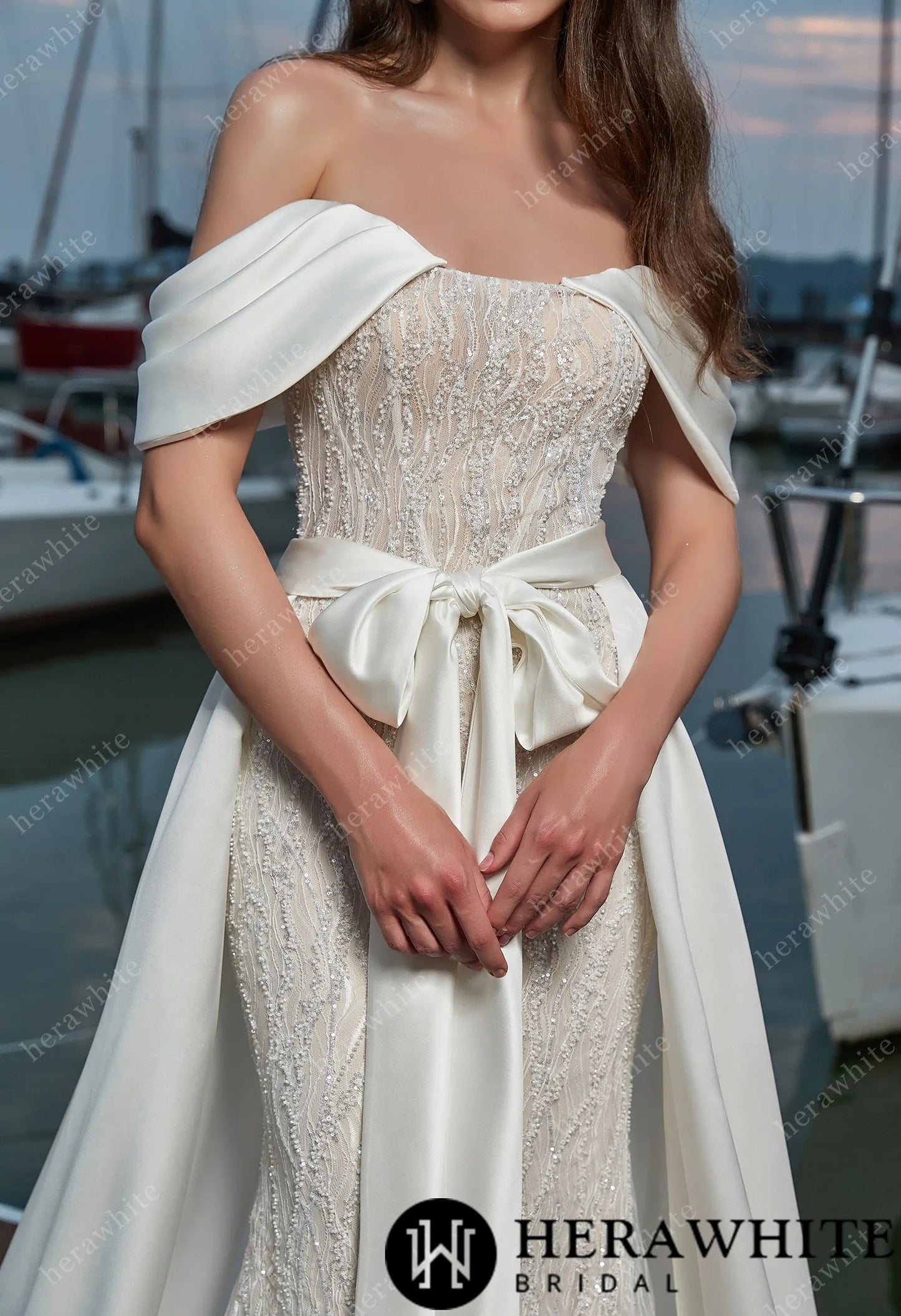 Sensual fit-and-flare wedding dress with detachable train-CLOSEUP OF FRONT