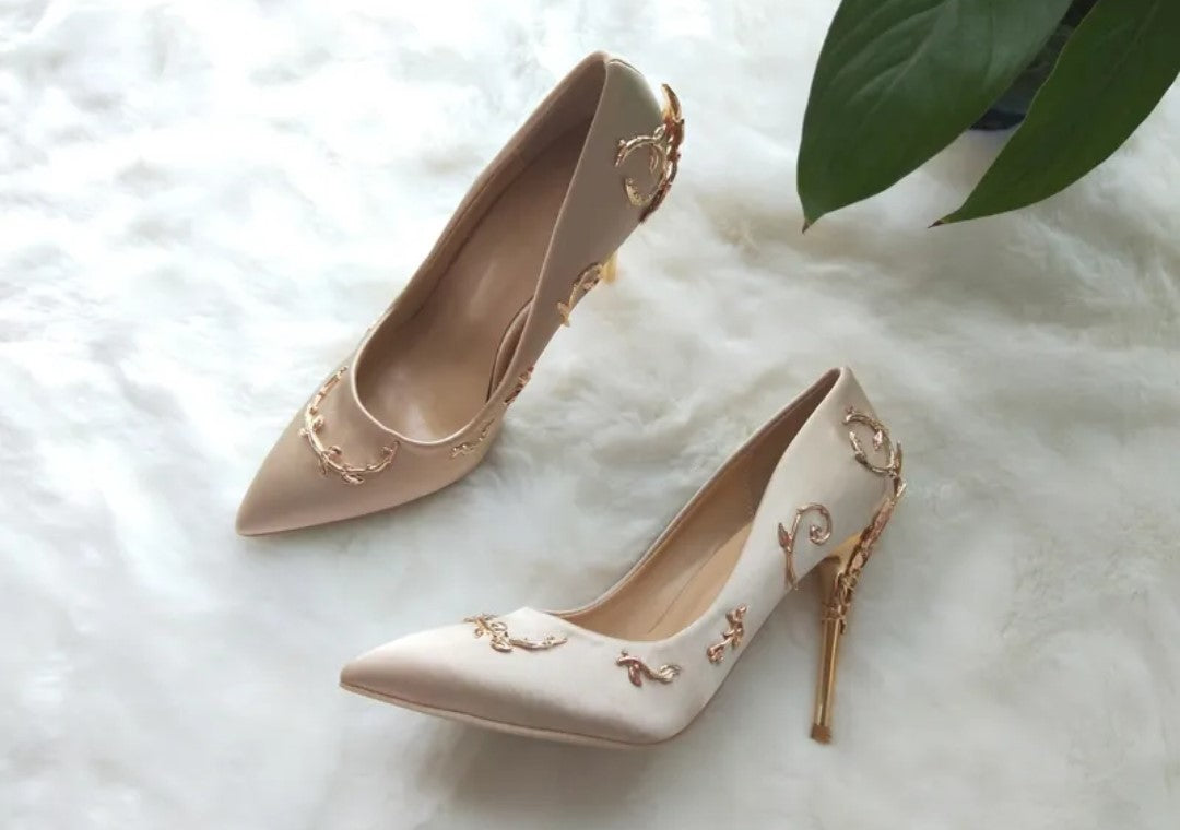 Elegant Silk and Leaves Formal Pumps