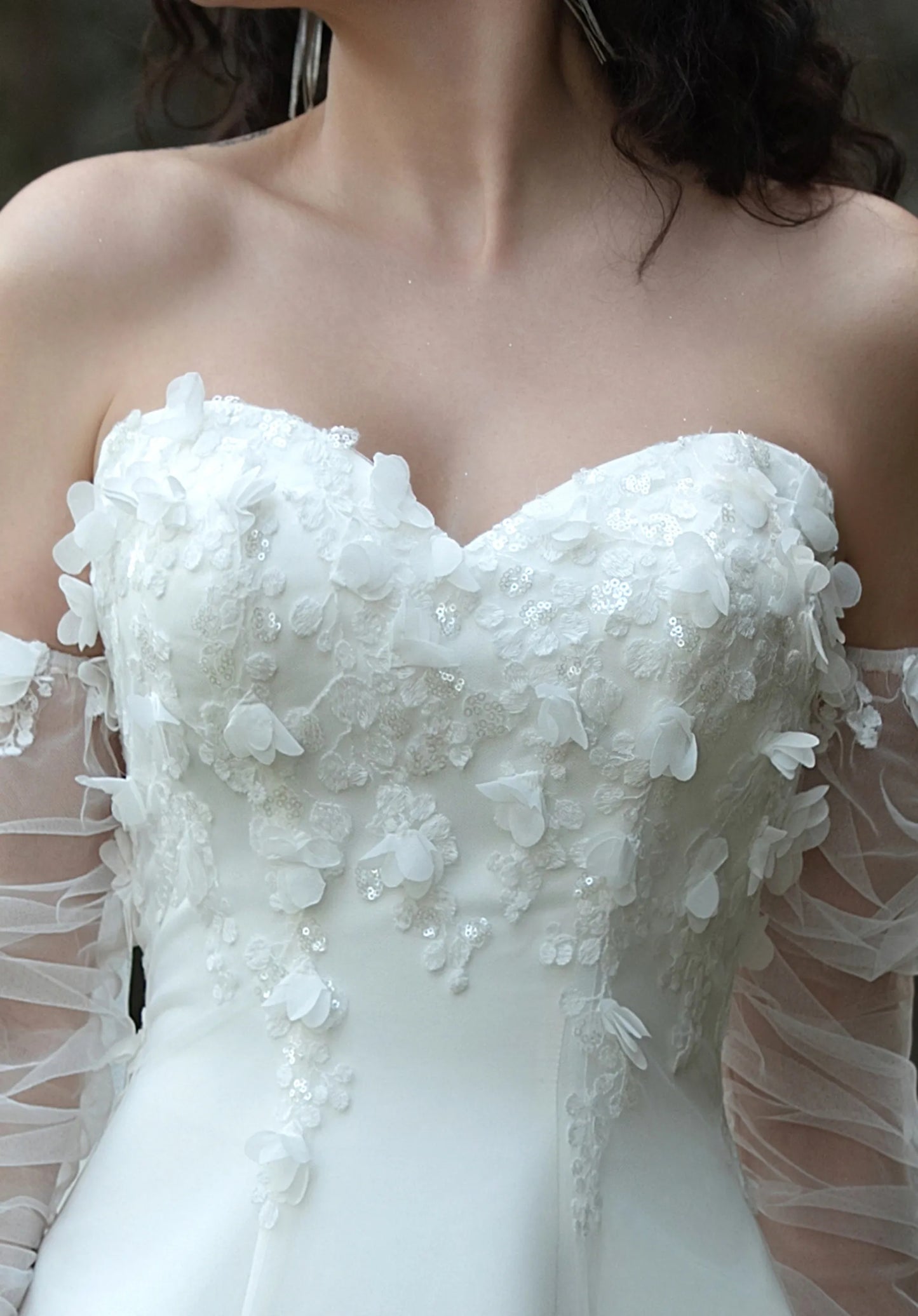 Sweetheart neckline, Bodice has 3D flower sequins all over it