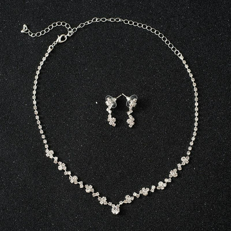 Fashion Shiny Rhinestone Silver Alloy Necklace and Earrings Set