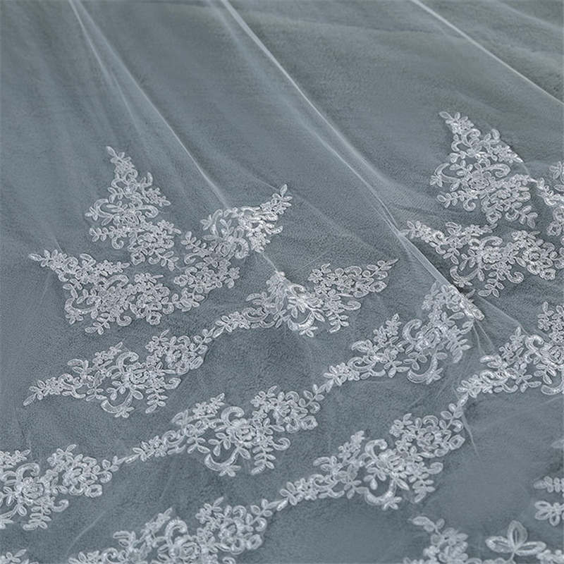 Romantic Lace Flower Design Bridal Veil
