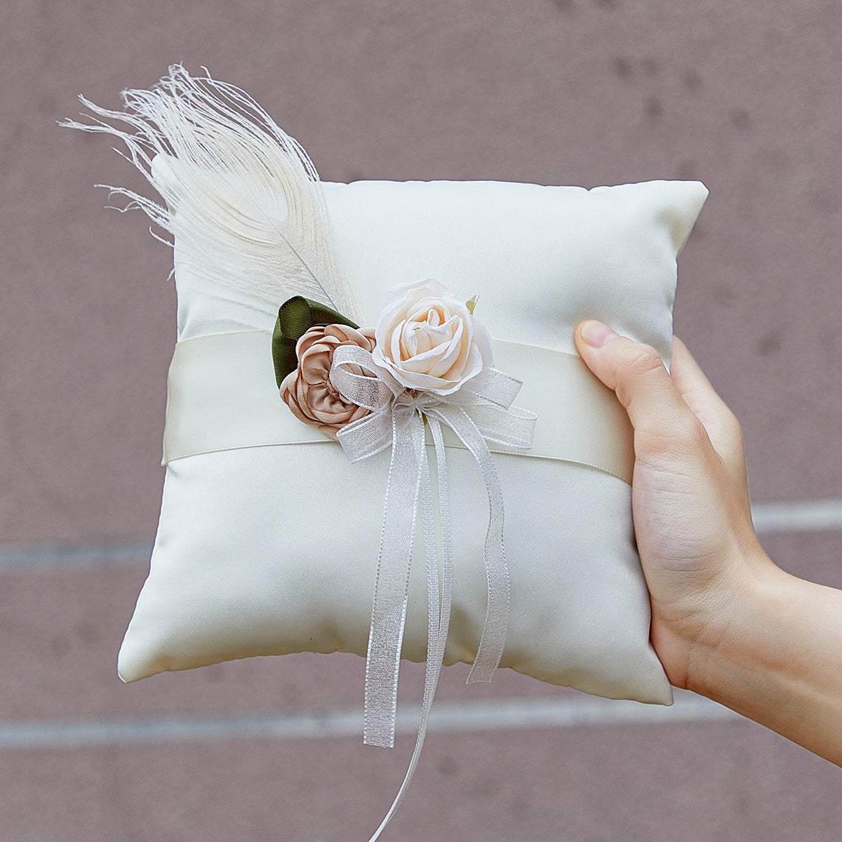 Western-style Wedding Flower Basket Ring Pillow