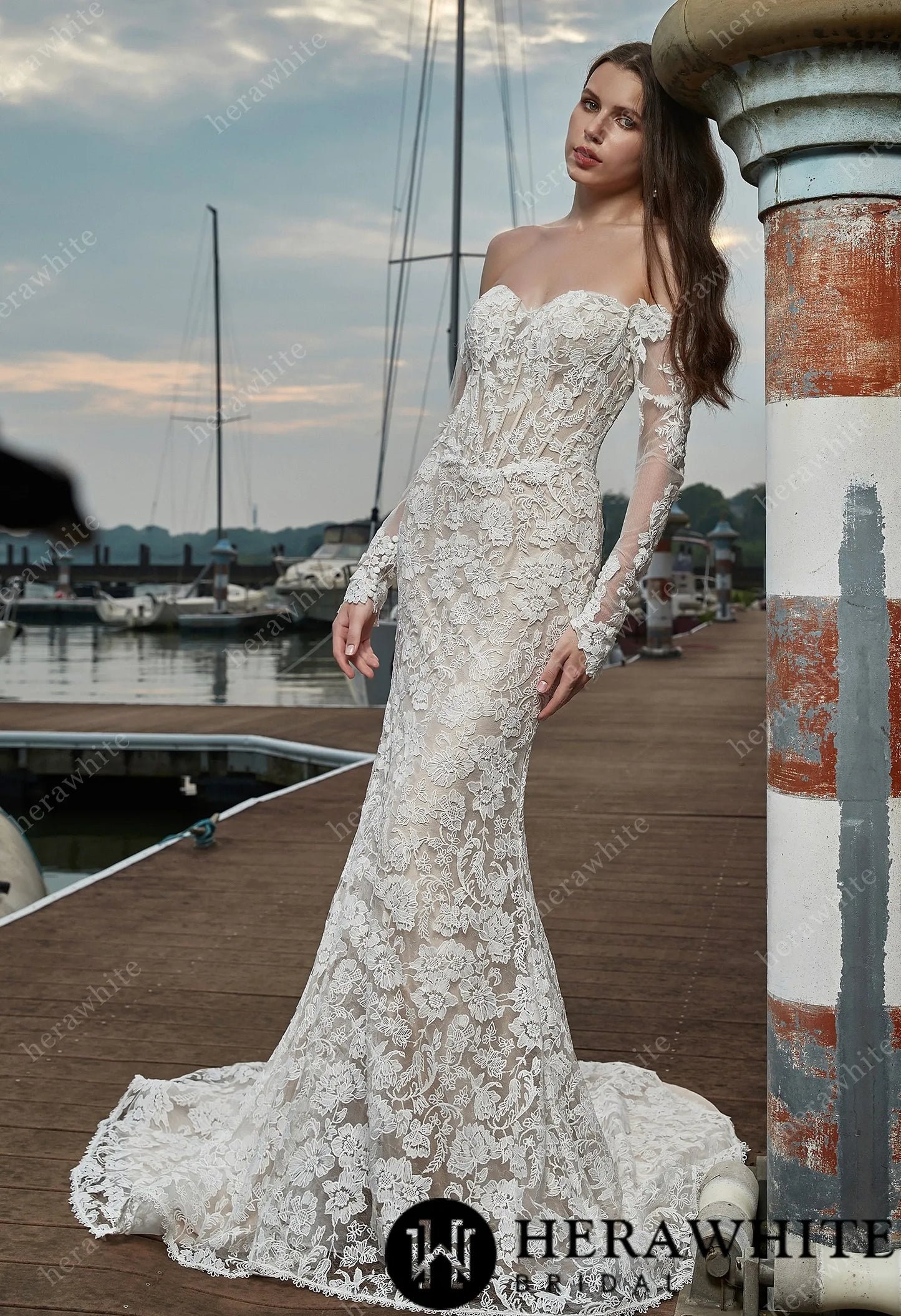 Lace Sweetheart Long Sleeves Mermaid And Hollow Wedding Dress