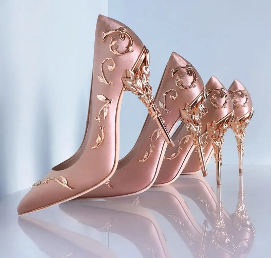 Elegant Silk and Leaves Formal Pumps