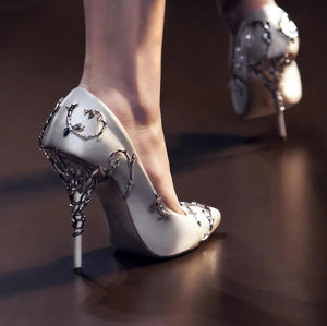 Elegant Silk and Leaves Formal Pumps