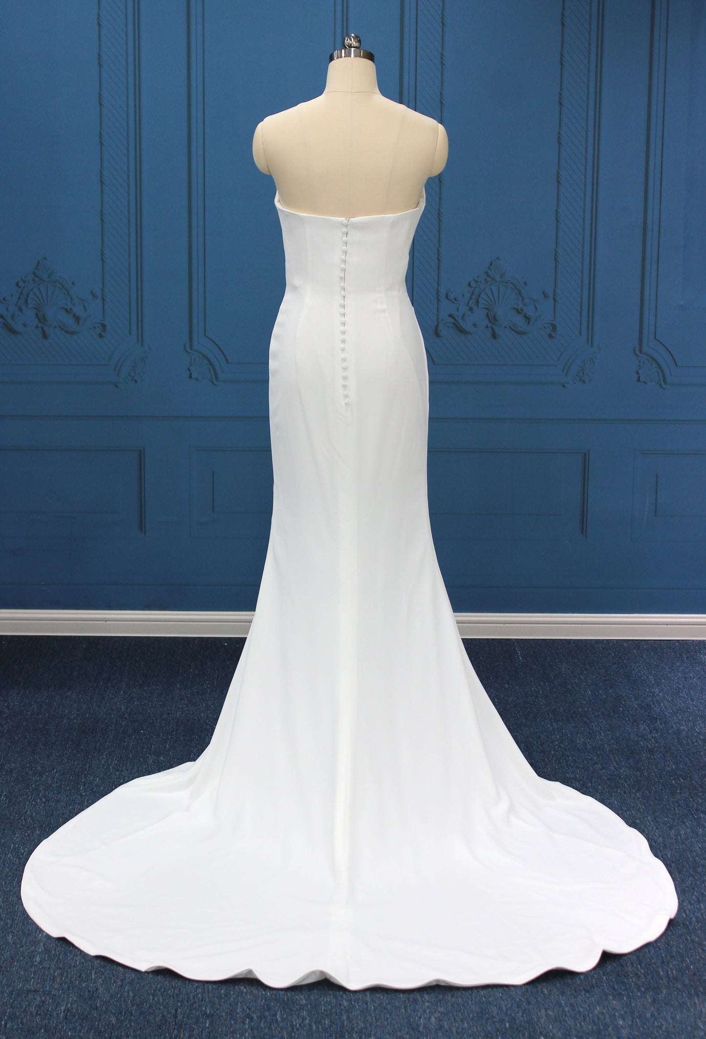 Clearance Sale: Elegant Fit & Flare Crepe Mermaid Gown