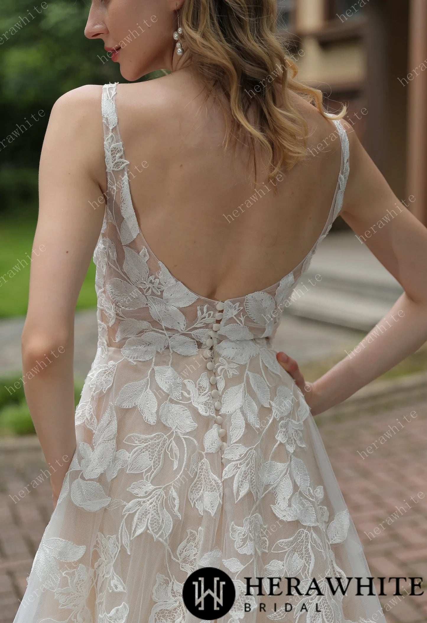 Luxurious Floral Lace A-Line Wedding Gown