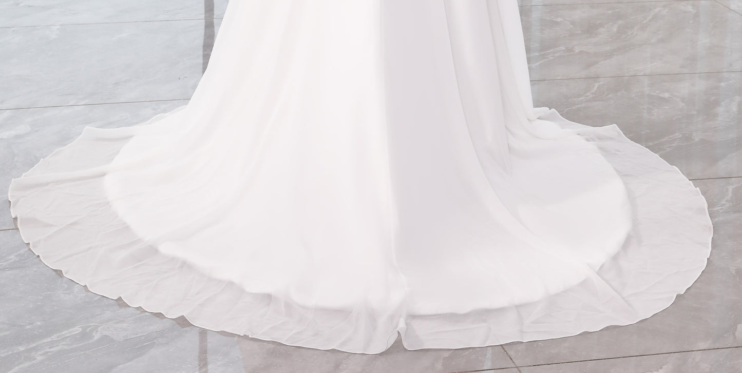 Gorgeous Long Sleeves Chiffon and Lace Wedding Gown