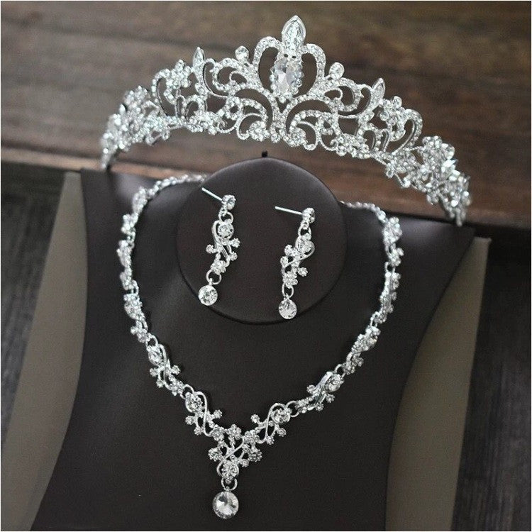 The Royal's Bridal Jewelry Set