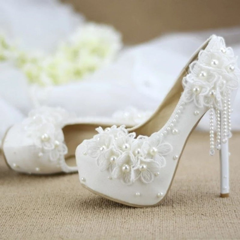 Lace and Flower Rhinestone Tassel High-heeled Bridal Shoes