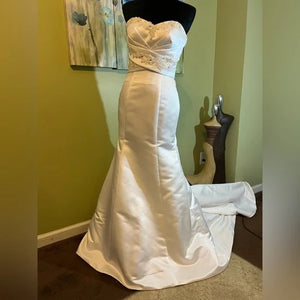 Clearance Sale: Satin Mermaid Wedding Gown by Da Vinci Bridal